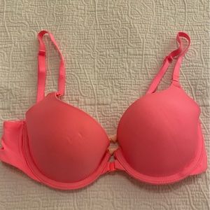 Victoria’s Secret Lines Demi